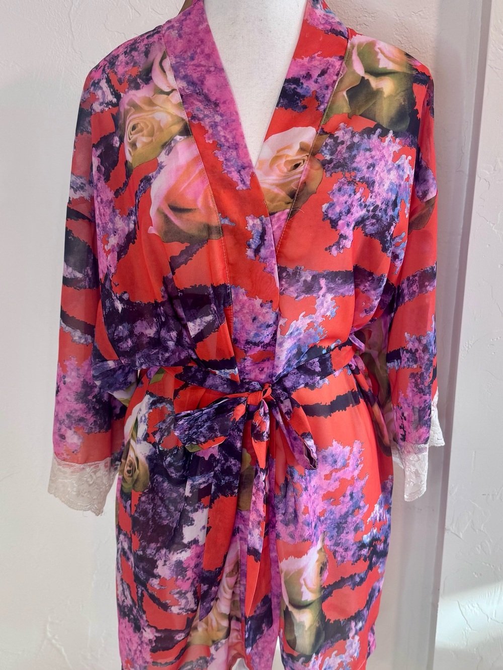 Vintage Frederick's of Hollywood Floral Robe Pockets Lace Trim Tie Waist S/M